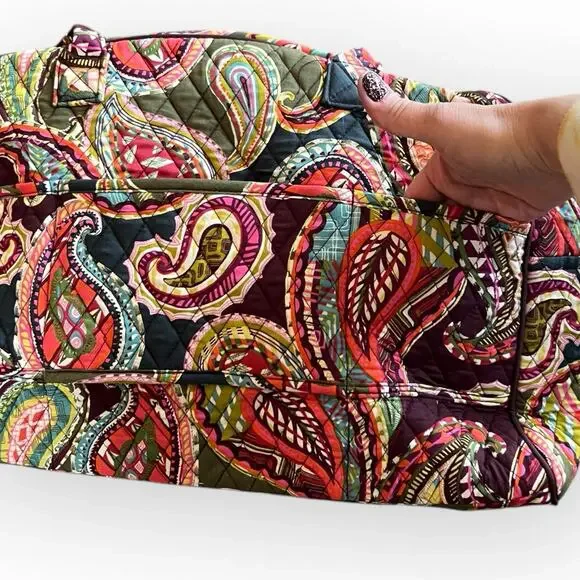 Vera Bradley Quilted Fabric Weekender Bag in Retired Pattern Heirloom Paisley - Picture 7 of 15